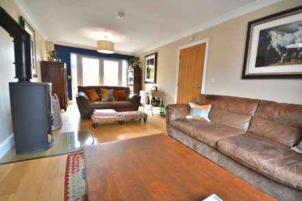 Foxfield Place, Long Lawford, Image 7