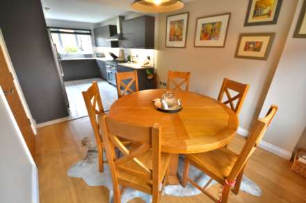 Foxfield Place, Long Lawford, Image 9