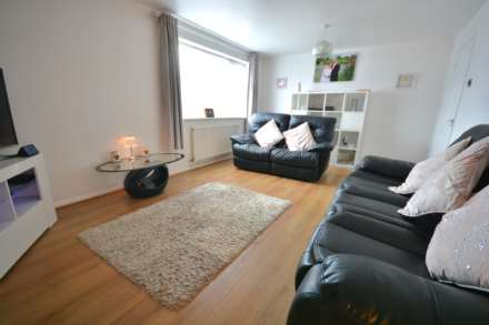 Chaucer Road, Hillside, Image 3