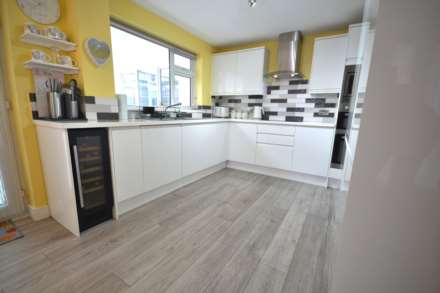 Chaucer Road, Hillside, Image 4