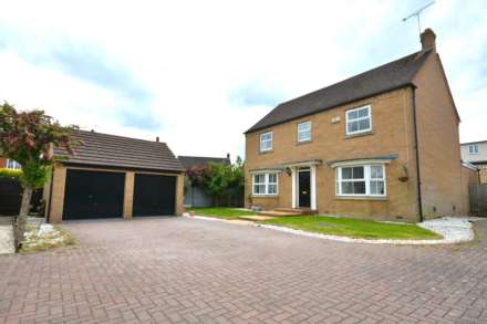 Shearwater Drive, Coton Meadows