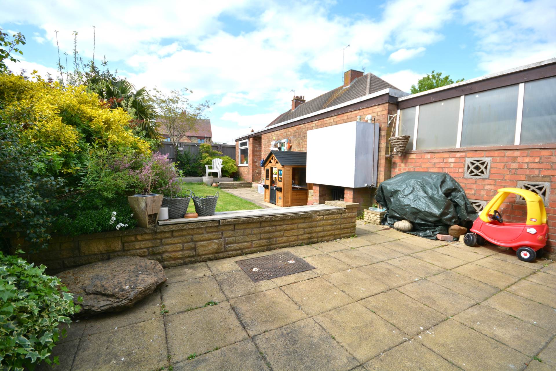 Earles Close, Stockton, Image 13