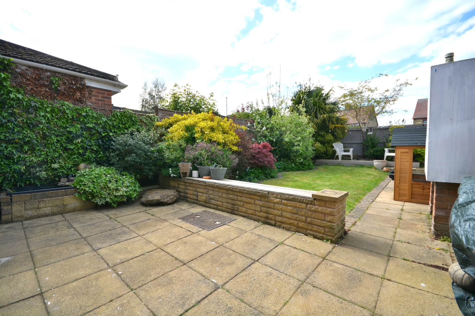 Earles Close, Stockton, Image 4
