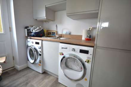 Planter Close, Cawston, Image 12