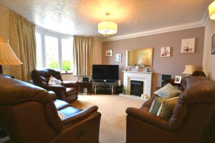 McKinnell Crescent, Abbotts Farm, Hillmorton, Image 2
