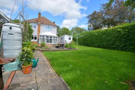 McKinnell Crescent, Abbotts Farm, Hillmorton, Image 4