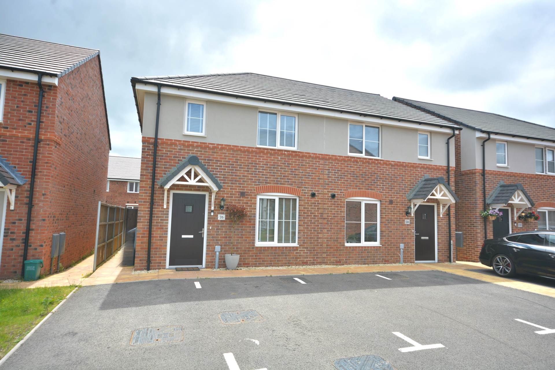 Azure Close, Ashlawn Rise, Image 1
