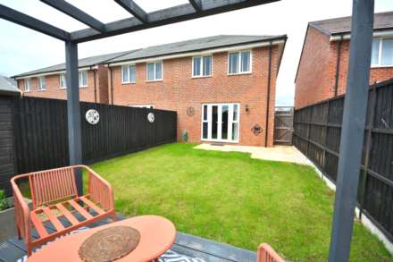 Azure Close, Ashlawn Rise, Image 17