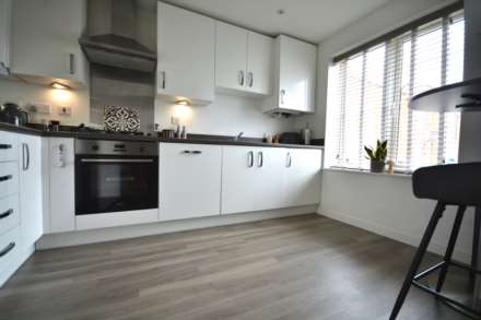Azure Close, Ashlawn Rise, Image 3