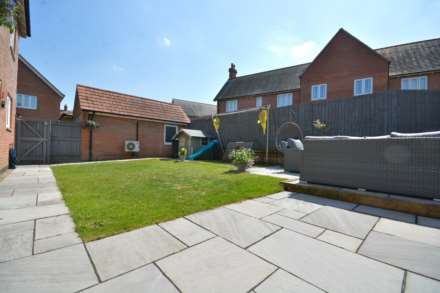 Handley Cross Avenue, Houlton, Image 21
