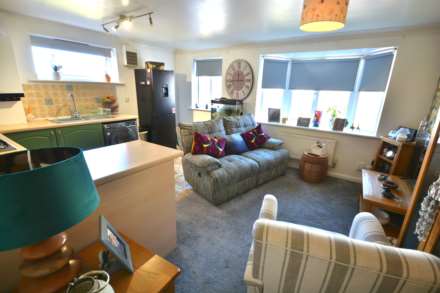 Lower Lea Place, Hillmorton, Image 2