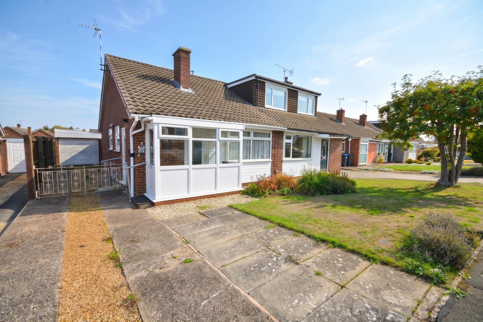 Thackeray Close, Hillside, Image 1