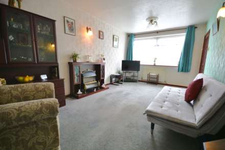Thackeray Close, Hillside, Image 2