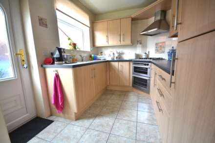 Thackeray Close, Hillside, Image 3