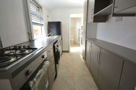 Victoria Avenue, New Bilton, Image 5