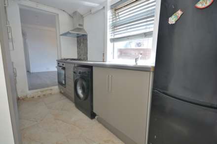Victoria Avenue, New Bilton, Image 6