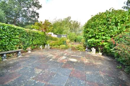 McKinnell Crescent, Abbots Farm, Hillmorton, Image 14