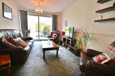 McKinnell Crescent, Abbots Farm, Hillmorton, Image 6