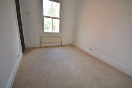 Lower Hilmorton Road, Rugby Town Centre, Image 11