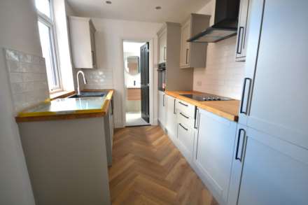 Lower Hilmorton Road, Rugby Town Centre, Image 3