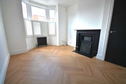 Lower Hilmorton Road, Rugby Town Centre, Image 5