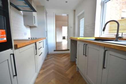 Lower Hilmorton Road, Rugby Town Centre, Image 7