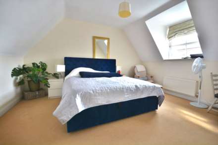 Shearwater Drive, Coton Meadows, Image 12