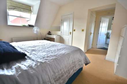 Shearwater Drive, Coton Meadows, Image 13