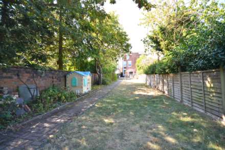 Clifton Road, Rugby Town Centre, Image 25