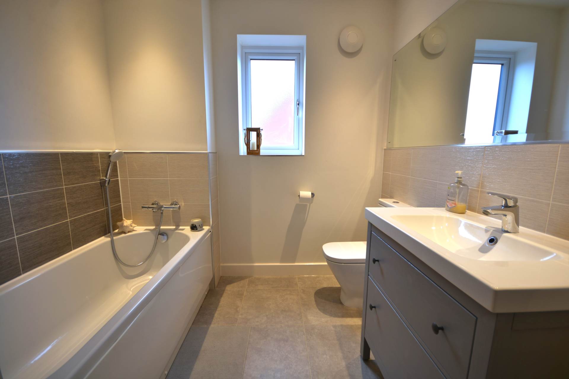 Kerry Hill Drive, Long Lawford, Image 20