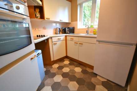 Ross Court, Curie Close, Rugby, Image 4