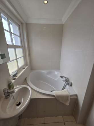 1e Strandview Road, Ballycastle, Image 21