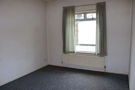 25 Market Street, Armoy, Image 10