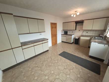 25 Market Street, Armoy, Image 8