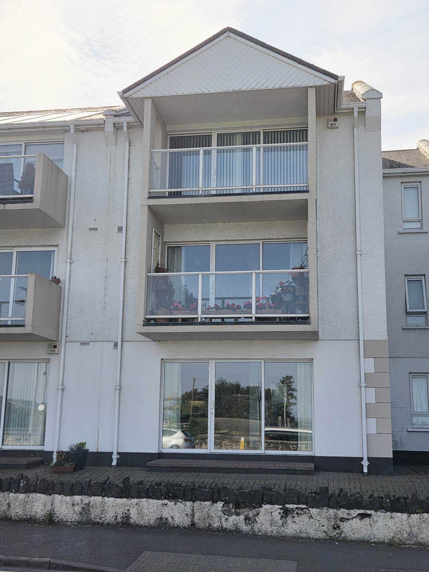 1 Strand Apartments, Mary Street, Image 1