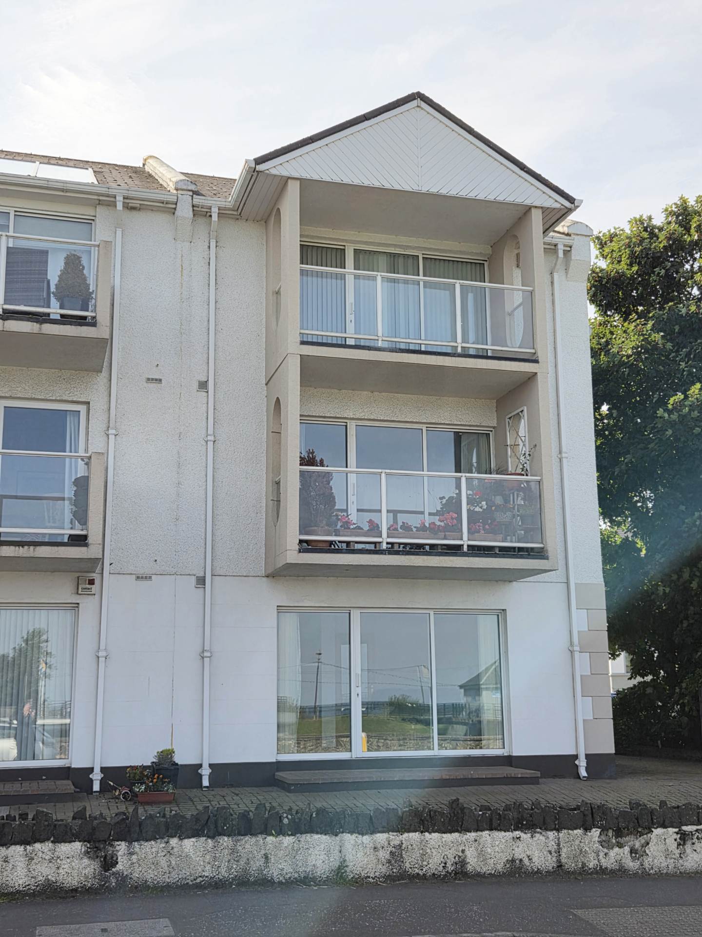 1 Strand Apartments, Mary Street, Image 2