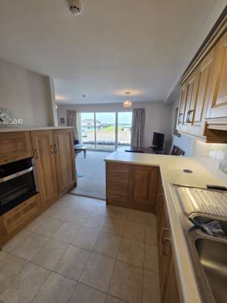 1 Strand Apartments, Mary Street, Image 20