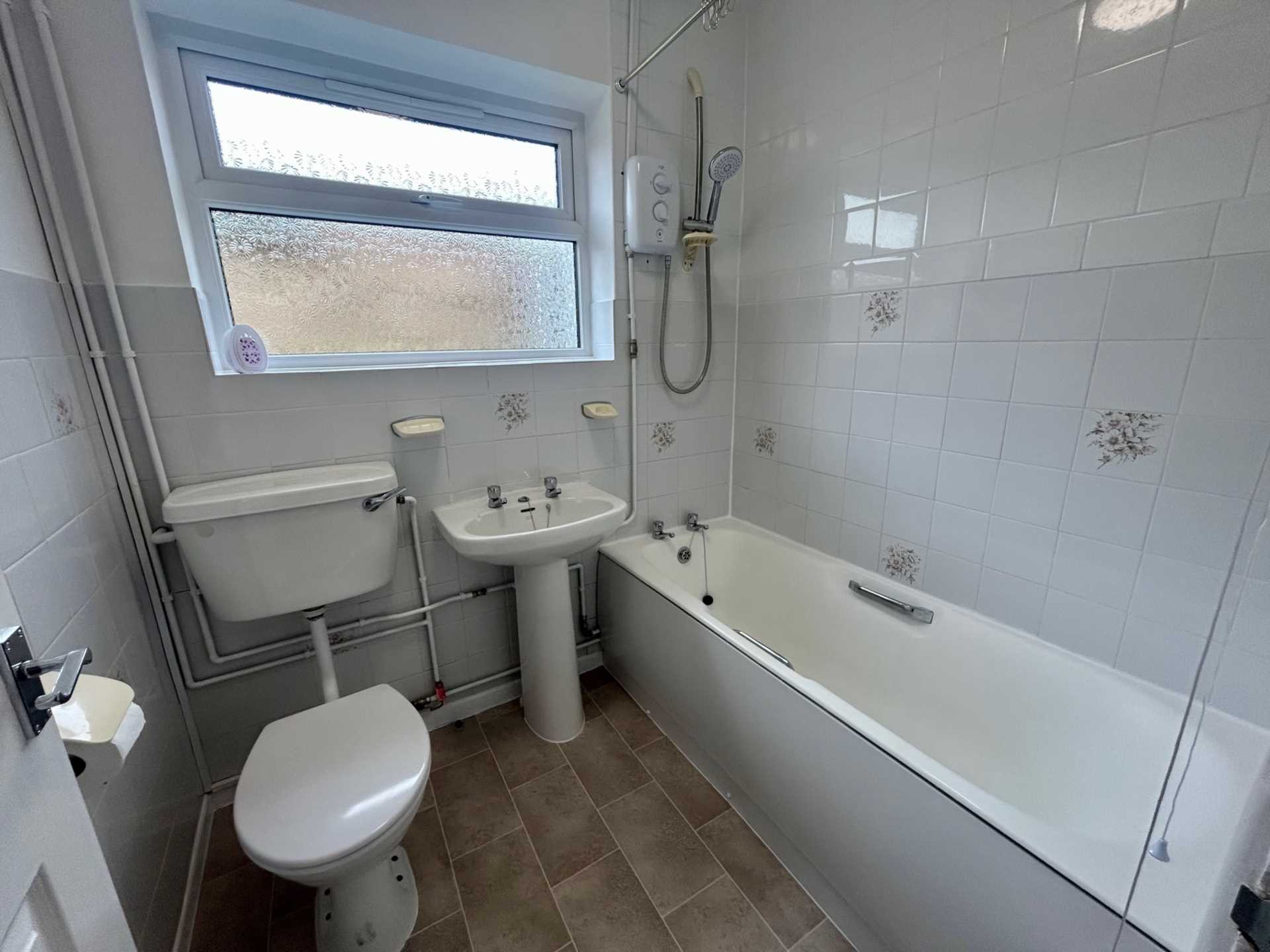 Deene Close, Adderbury, Image 14