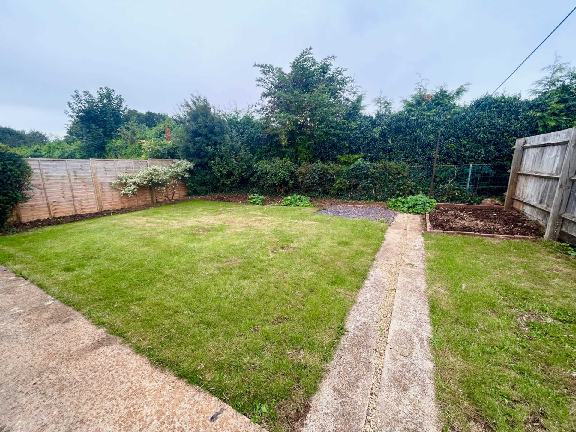 Deene Close, Adderbury, Image 16