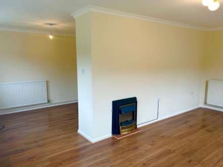 Deene Close, Adderbury, Image 3