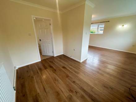 Deene Close, Adderbury, Image 5