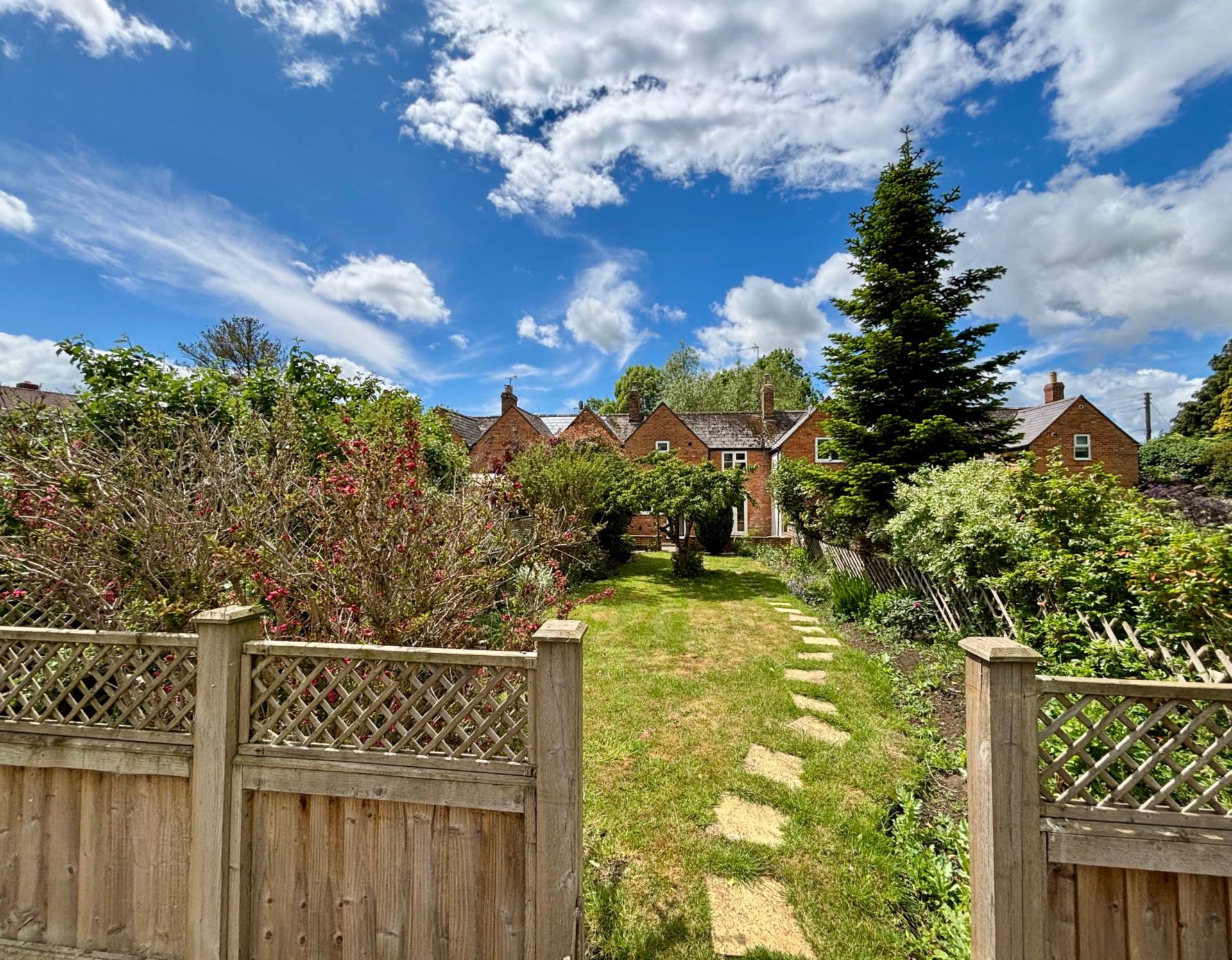Banbury Lane, Kings Sutton, Image 2