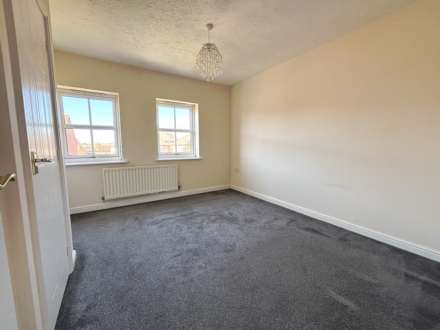 2 Allington Court, Image 4