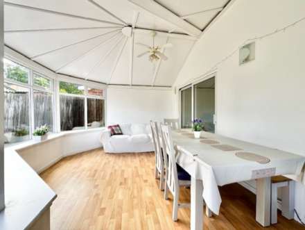Conway Drive, Banbury, Image 4