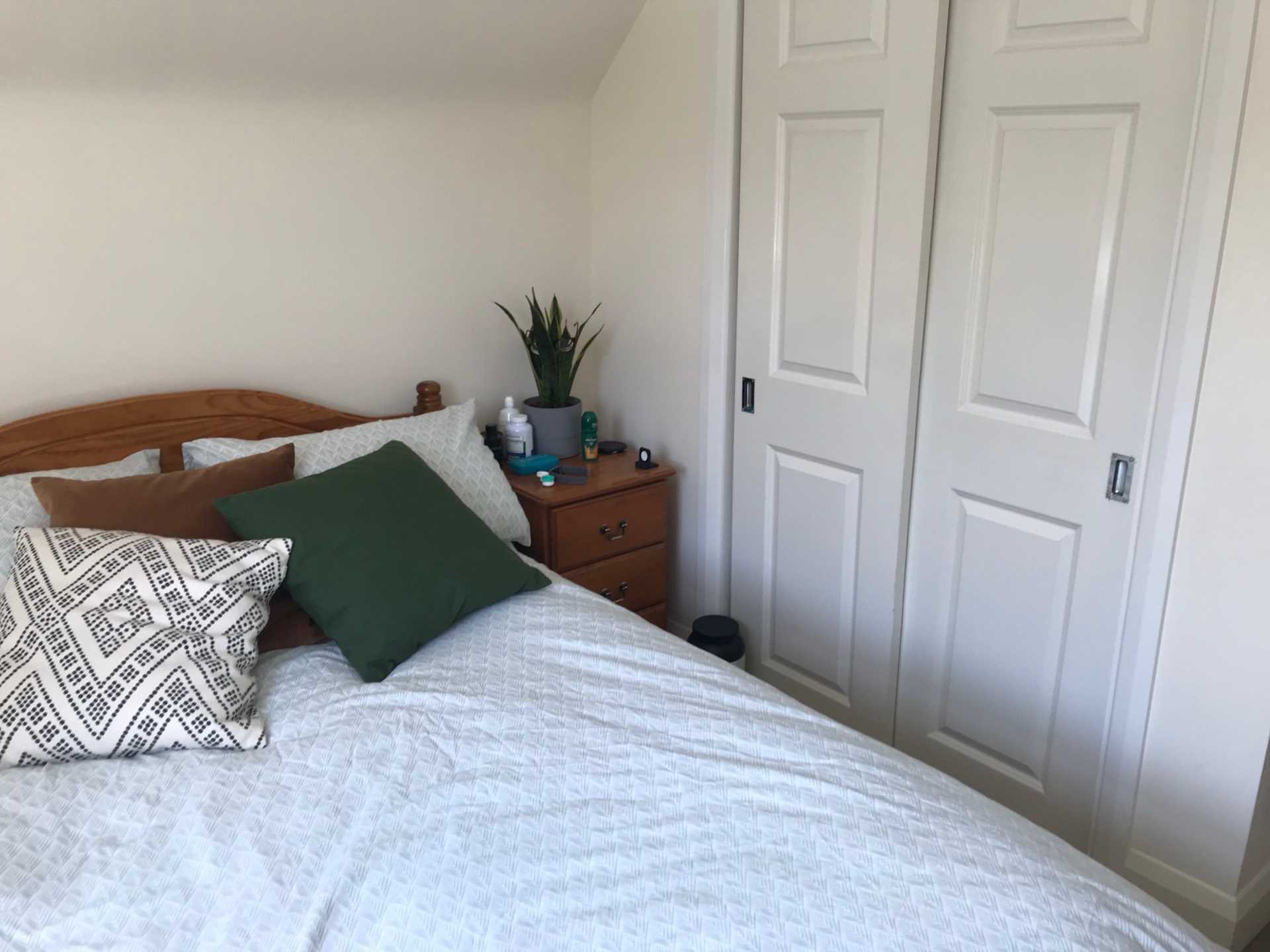 17b Dashwood Road, Image 5