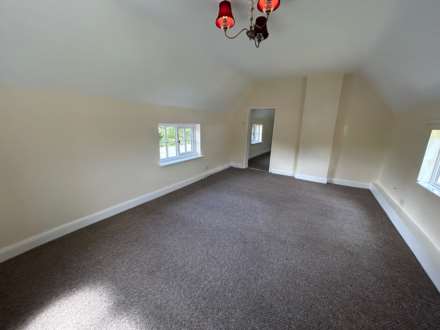 Sunnyside High Street, Farnborough, Image 23