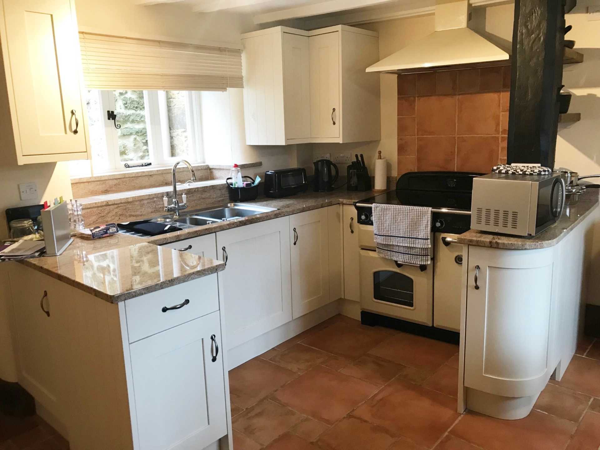 The Old Bakery, Warmington, Image 3