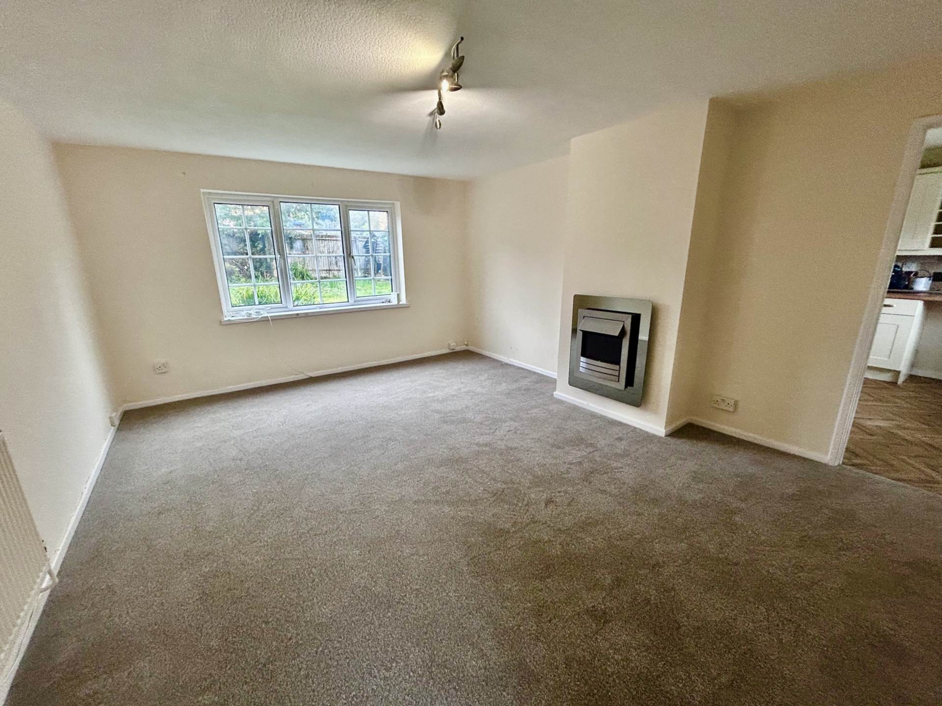 Woodgreen Avenue, Banbury, Image 4