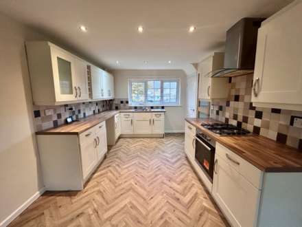 Woodgreen Avenue, Banbury, Image 2