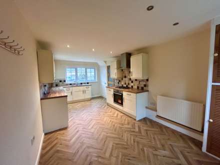 Woodgreen Avenue, Banbury, Image 3